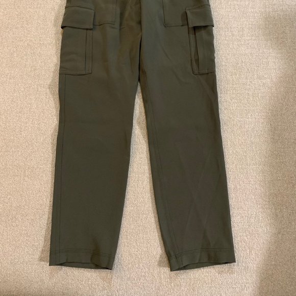 LuluLemon Women's Move Lightly Cargo Pant - Picture 3 of 4
